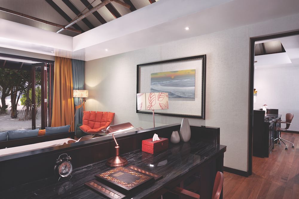 2-Bedroom Sunset Family Beach Villa photo 6